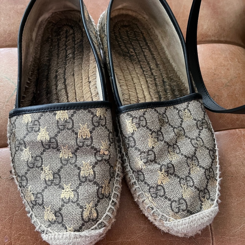 Gucci gold bee espadrille flats 39